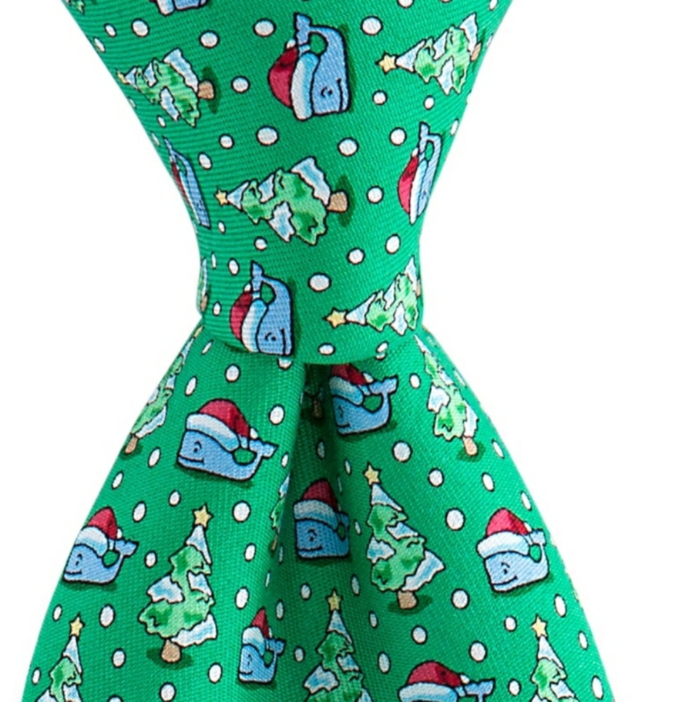 Men Vineyard Vines Whale Tree Santa Tie NWT